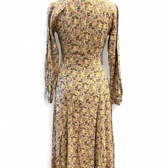 Vintage Laura-Ashley Women's Floral long sleeve button up Dress - Picture 5 of 8